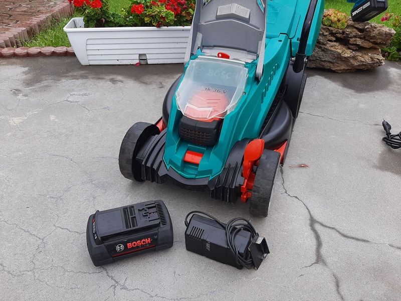 Какую газонокосилку выбрать: важные критерии Какую газонокосилку выбрать: важные критерии